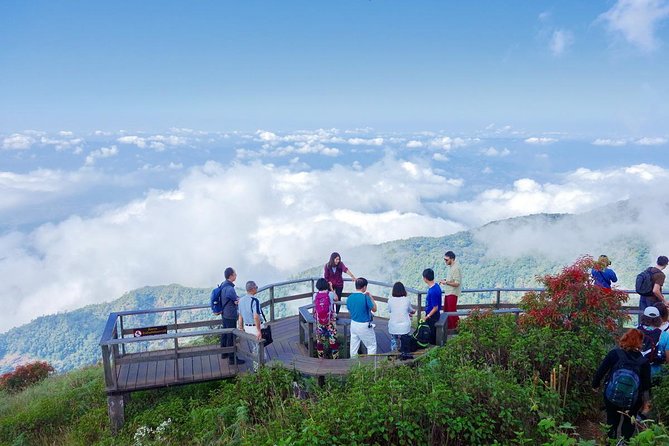 CHIANG MAI: Doi Inthanon-Trekking Keiw Mae Pan-Waterfall-Lunch - Transport, group size, and the shape of the day