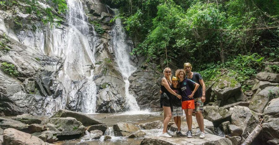 Chiang Mai: Guided Jungle and Waterfall Trek with Transfer - Walking through Mae Taeng District