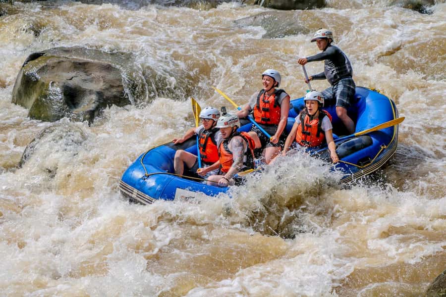 Chiang Mai: Whitewater Rafting and Waterfall Trekking Tour - Showers, dry clothes, and the return to Chiang Mai