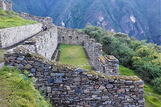Choquequirao Trek 4 days and 3 nights - The early departure from Cusco