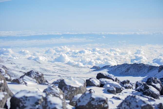 Climbing Kilimanjaro - Marangu Route - Meals, huts, and the working mountain crew