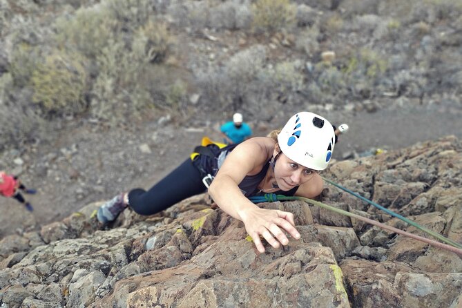Climbing + Zipline + Via Ferrata + Cave. Adventure route in Gran Canaria - Guides make a real difference