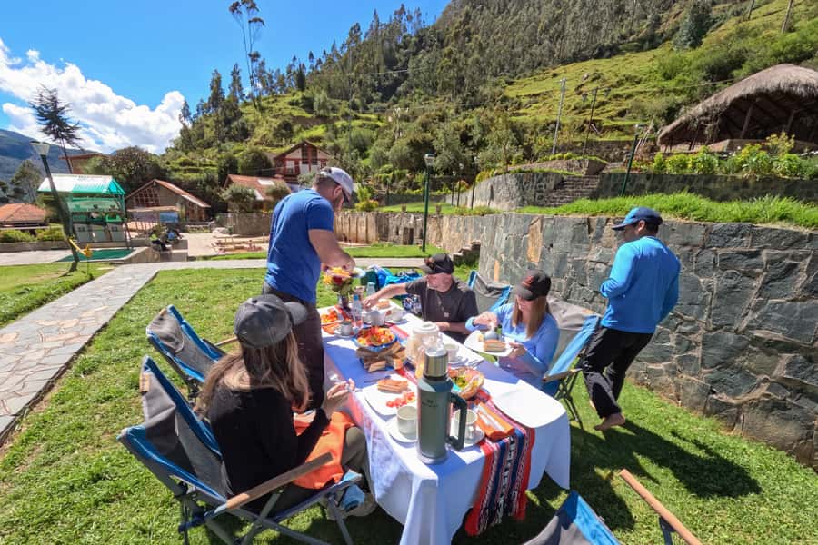 Cusco: 4-Day Lares Trek to Machu Picchu with Panoramic Train - Meals, camping and the altitude question