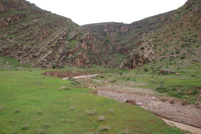 Darband-Boyson Uzbekistan Mountain Trekking 3-Day Private Tour From Samarkand - What the $415 price covers