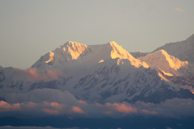 Darjeeling Tonglu Day Trek - The guide can make the uphill work much easier