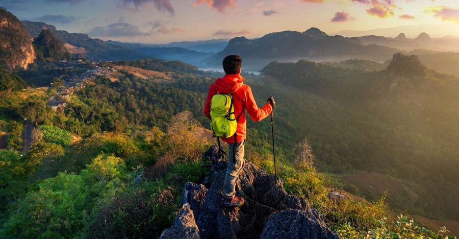 Dawn's Embrace: Sun Rise Trek at Lakshmi Hills, Munnar - A 5:00 AM start for Munnar’s first light