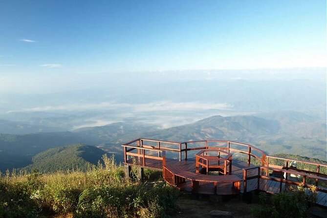 Doi Inthanon National Park with Nature Trail Trekking 1-Day Tour - Choose the correct seasonal trail