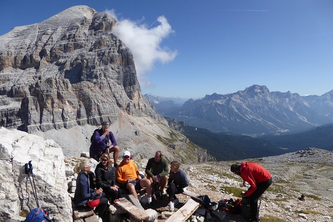 Dolomites Trekking Experience - Lago Lagazuoi and mountain passes