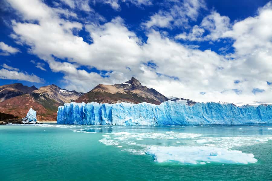 El Calafate: Perito Moreno Glacier Trekking Tour and Cruise - Why walking Perito Moreno feels different