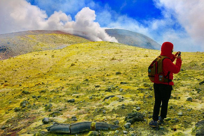 Etna - Trekking to the summit craters (only guide service) experienced hikers - Clothing and equipment that make a real difference