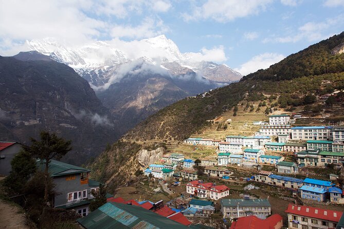Everest 5-Day Trek from Kathmandu - Day three: the walk to Hotel Everest View