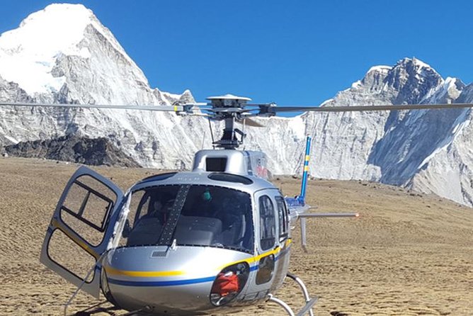 Everest Base Camp Helicopter Tour landing at Hotel Everest View - The return flight to Kathmandu