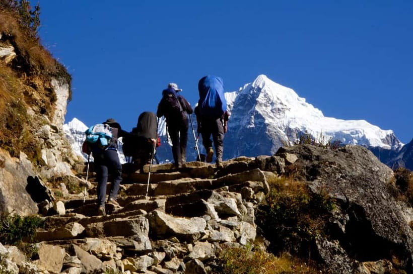 Everest Base Camp Trek from Lukla - Lukla and the first walk to Phakding