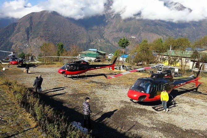 Everest Base Camp Trek with Chopper Return To Kathmandu - Day 4: The trail to Tengboche Monastery