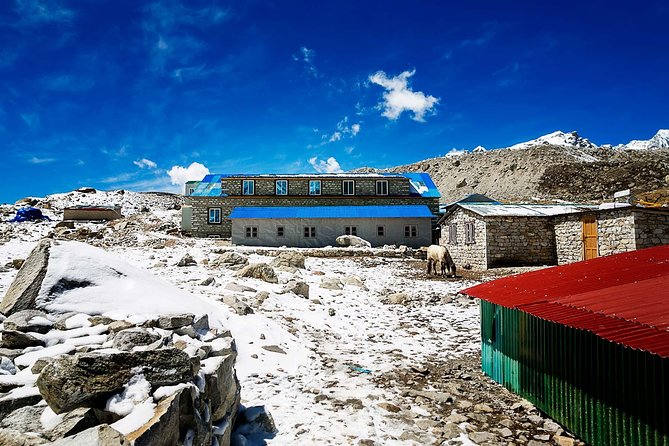 Everest Base Camp Trek with Helicopter Return - 10 Days - Day 3: The trail climbs to Namche Bazaar