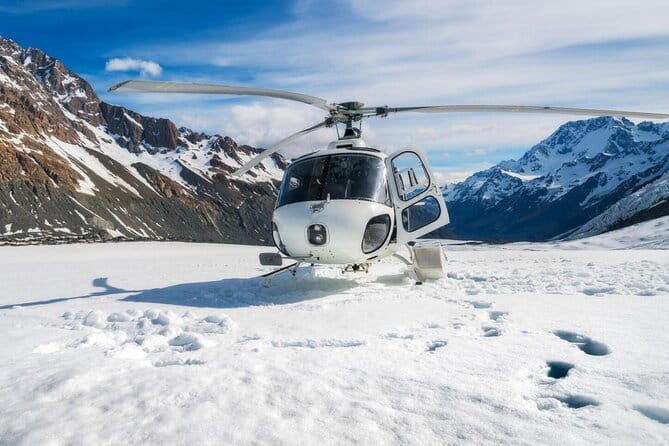 Everest Base Camp trek with Helicopter return 9 days - Day 5: Namche to Kyangjuma