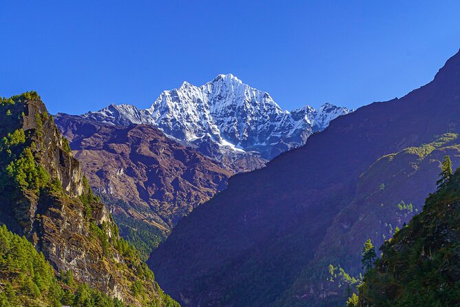 Everest Base Camp Trekking - 13 Day - Day 4: Acclimatization and local life in Namche