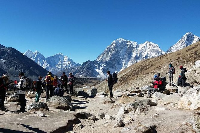 Everest Base Camp Trekking - The high mountain views and Khumbu Glacier
