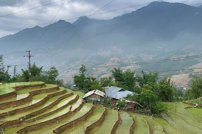Fansipan Mountain, Cat Cat Village, Rice Terrace 2 Day Sapa Tour - Ta Van and the batik workshop