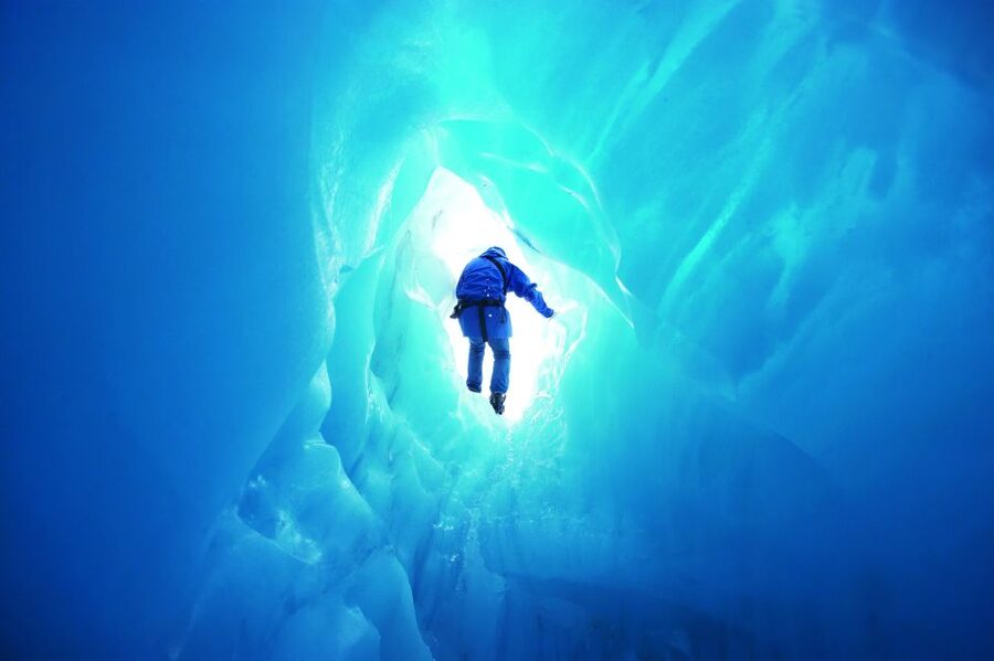 Franz Josef: 2.5 Hour Glacier Hike with Helicopter Transfer - What to wear and what the company supplies