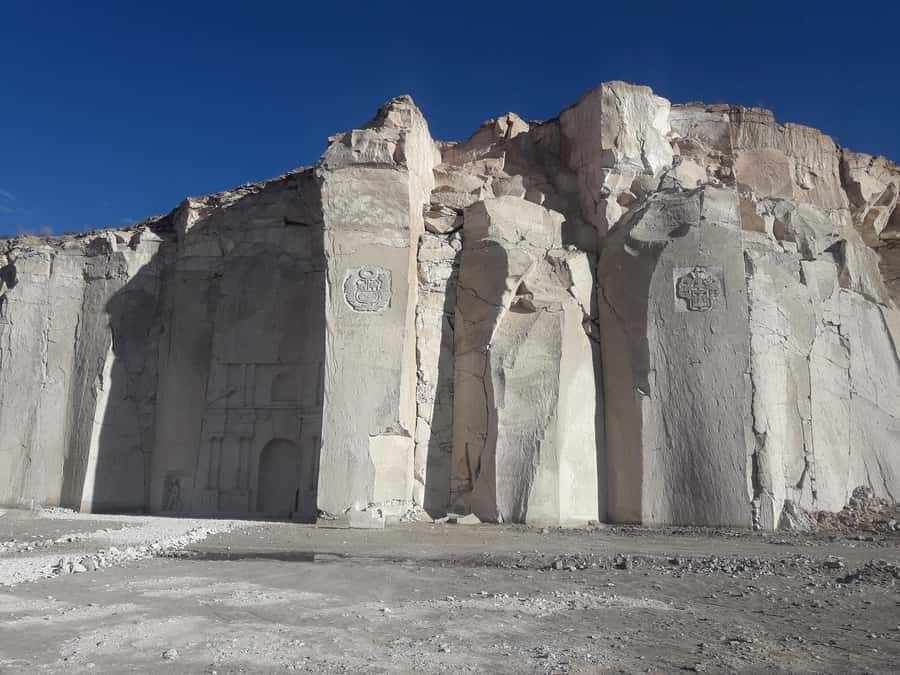 From Arequipa: Sillar Route Trek - The Añashuayco Quarry and its stone walls