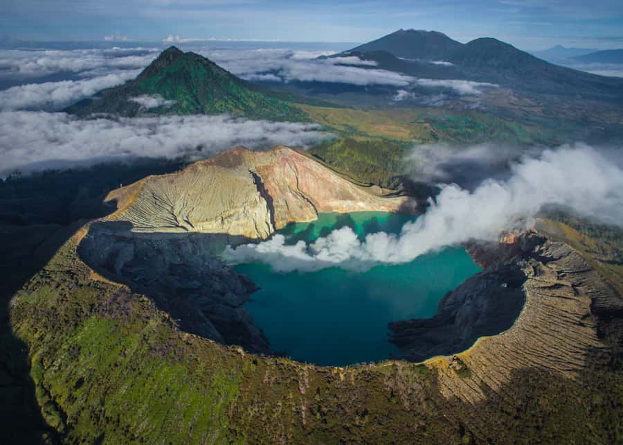 From Bali: Private Mount Ijen Crater Volcano Midnight Trek - Dinner in Kalipuro before the climb