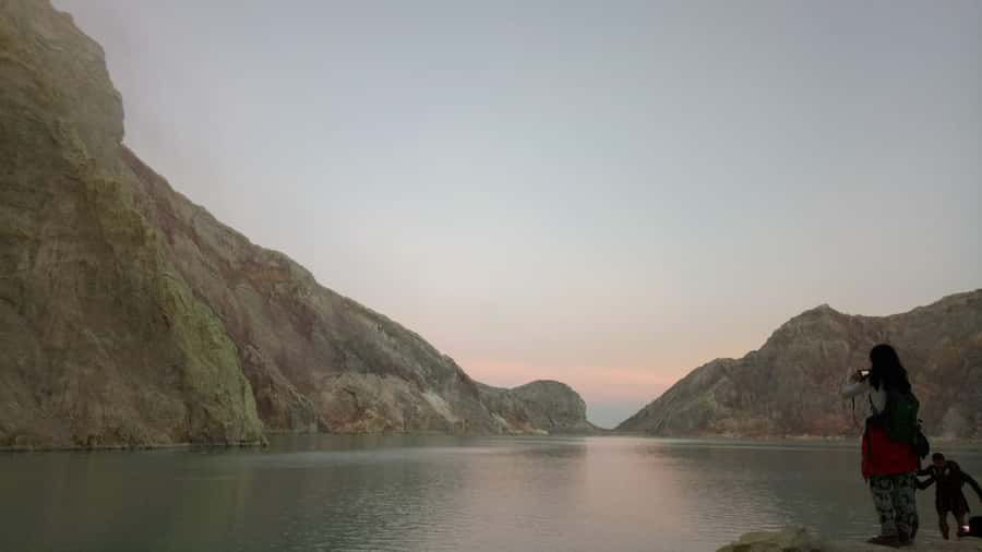 From Bali : The Majestic Mount Ijen Sunrise Trekking - Preparing at Paltuding before the climb