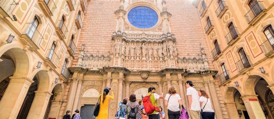 From Barcelona: Montserrat Monastery & Scenic Mountain Hike - Why Montserrat makes a fine break from Barcelona
