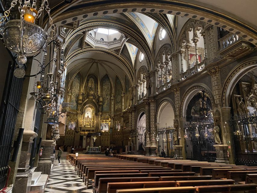 From Barcelona: Montserrat Monastery & Scenic Mountain Hike - Weather, fitness, and what to pack