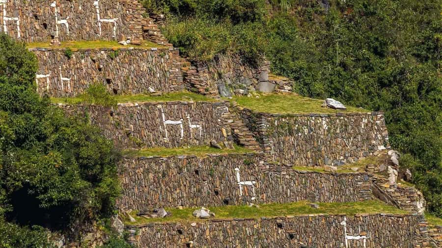 From Cusco: 4-Day Choquequirao Trek - All included - Small group size and guide support