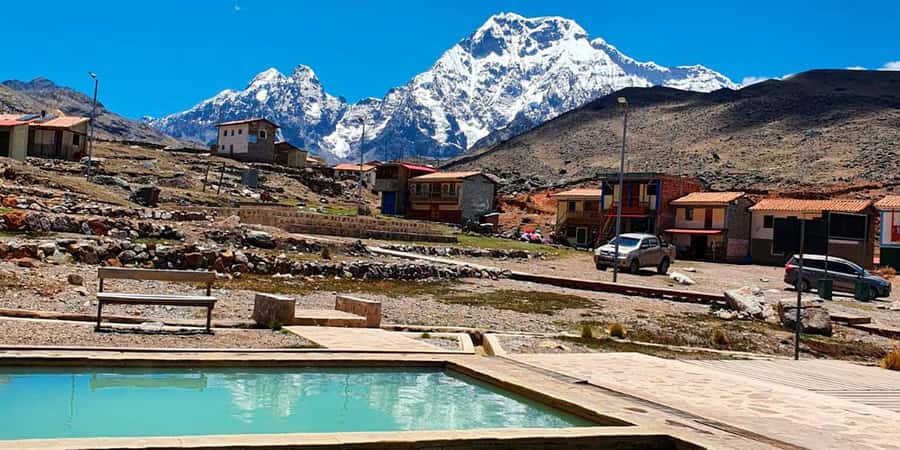 From Cusco: 7 Lakes Ausangate Trek with Breakfast and Lunch - The real prize: Ausangate’s high lakes