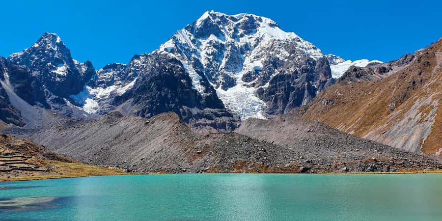 From Cusco: 7 Lakes Ausangate Trek with Breakfast and Lunch - Walking the seven lakes at extreme altitude