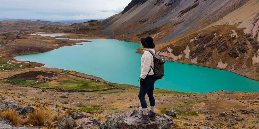 From Cusco: 7 Lakes Ausangate Trek with Breakfast and Lunch - Guides who make a difference