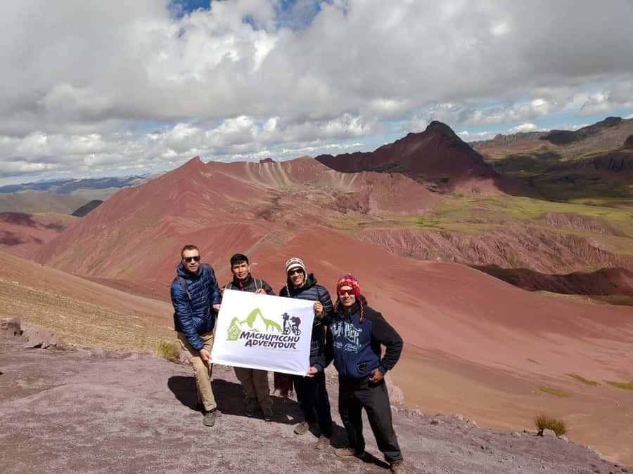 From Cusco: Rainbow Mountain Hike + Lunch - Leaving Cusco between 4:00 and 4:30 AM
