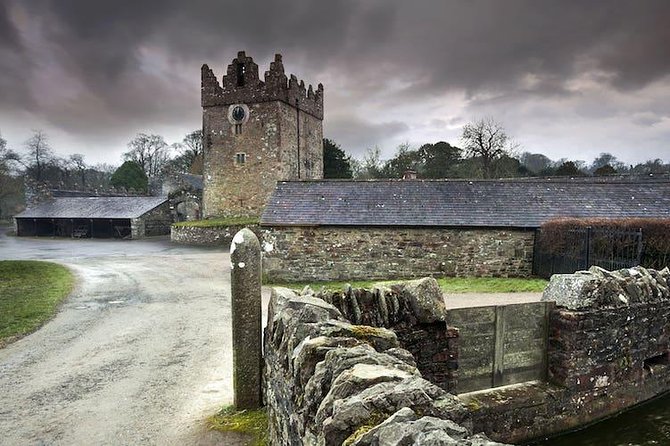 From Dublin: Game of Thrones Winterfell Locations Trek - Walking, weather, and bus comfort