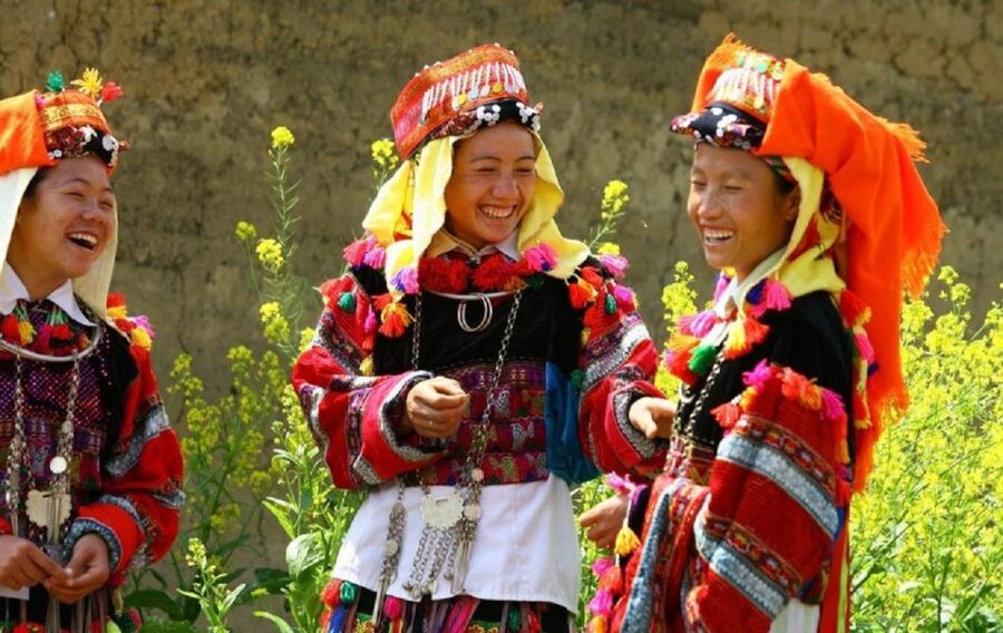 From Hanoi: 2 Day Sapa Trekking To Village & Bungalow, Meals - Packing for the paths and the weather