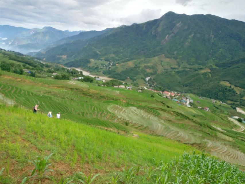 From Hanoi: 2-Day Sapa Trekking Trip with Homestay & Meals - Who should book this experience