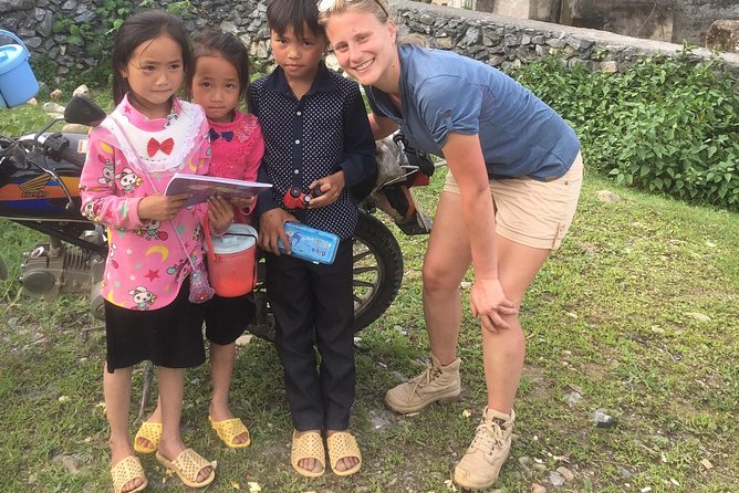 From Hanoi: 3 Days Luxury Sapa Trek & Fansipan Peak with Dcar - The guides and the practical support