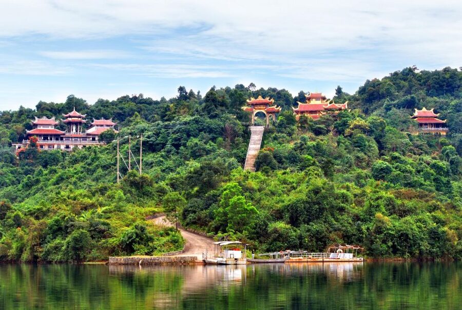 From Hue/Da Nang/Hoi An: Bach Ma National Park Trekking Tour - Five Lakes Trail: the best balance of walking and cooling off