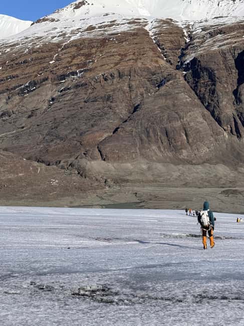 From Jökulsárlón: Vatnajökull Easy Level Glacier Hike - Who will enjoy this glacier walk