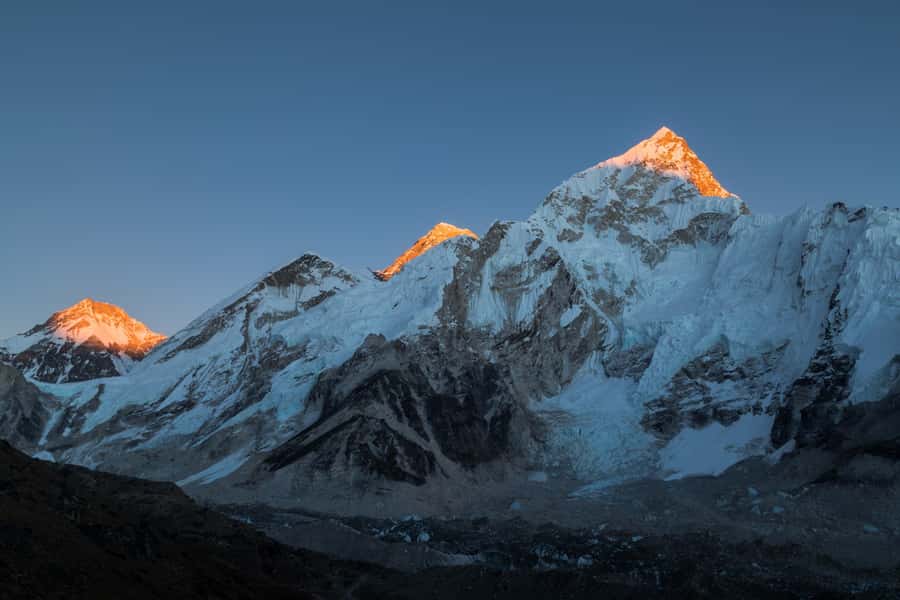 From Kathmandu: 1 hour Panoramic Everest Flight - Climbing east toward the first peaks