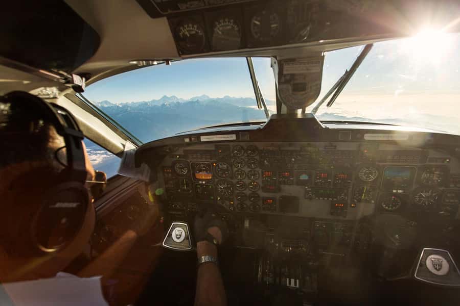 From Kathmandu: 1 hour Panoramic Everest Flight - Starting before the city wakes up