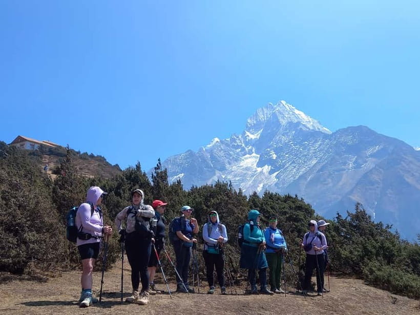 From Kathmandu: 5-Day Everest View Trek - Standard or luxury lodging?