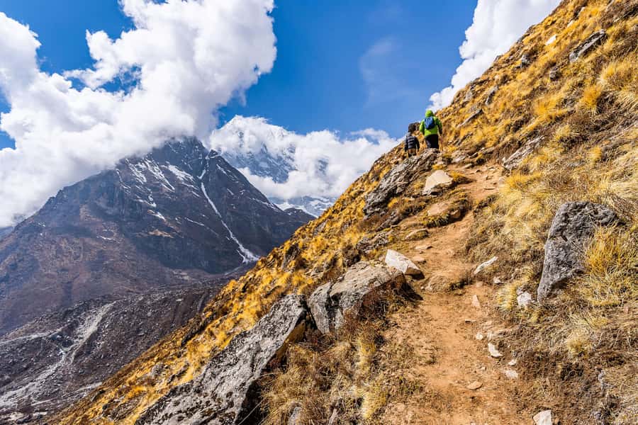 From Kathmandu: 6-Day Langtang Valley Guided Trek - Guide style, private groups, and practical comfort