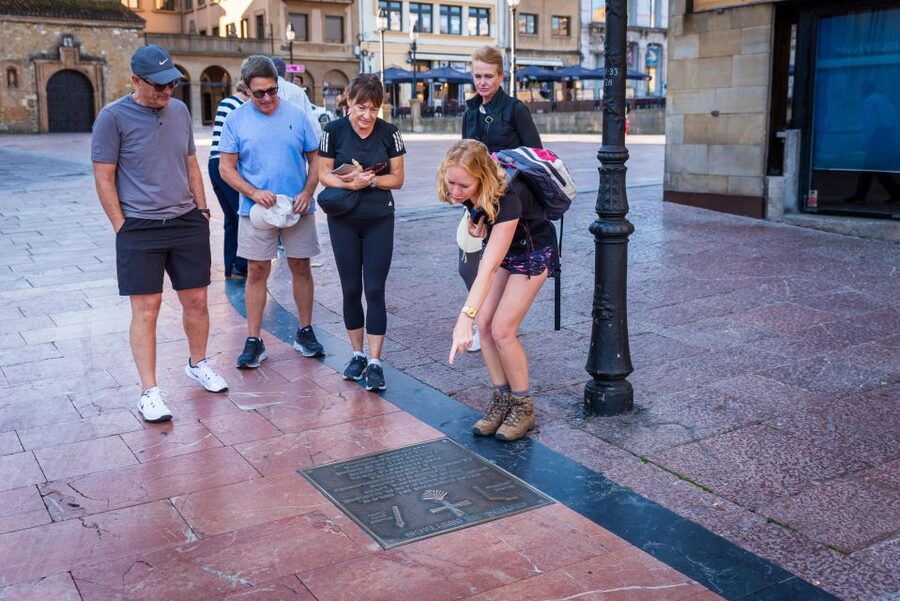 From Oviedo: Half-Day Camino de Santiago Hike - Chapels, Bars, and the Pilgrim Passport