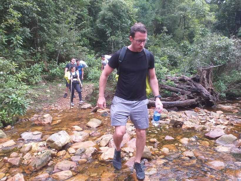 From Sa Pa: Full Day Trek of Fansipan Mountain - Who should book this Fansipan route