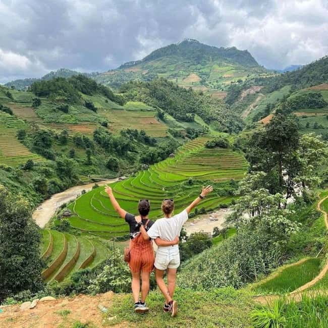 From Sapa : 1 Day Amazing Sapa Trek To Terrace rice field - Leaving Sapa town for the rice terraces