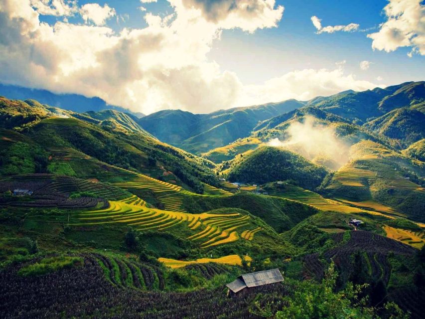 From Sapa : 1 Day Amazing Sapa Trek To Terrace rice field - The waterfall stop and photo breaks