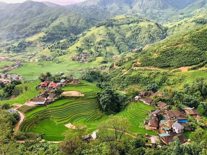 From Sapa : 1 Day Amazing Sapa Trek To Terrace rice field - The uphill shuttle back to Sapa