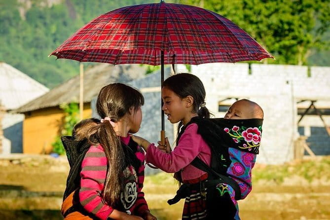 From Sapa: 2 Days 1 Night Trek Over Night At Homestay - Ta Van Village and a night at a local homestay
